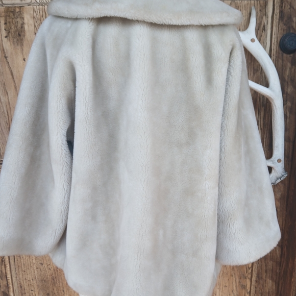 BORGANA Deluxe Elegant Cream Faux Fur Coat 50s 60s Union Tags - Picture 8 of 11